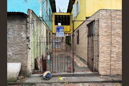 Apartamento à venda com 75m², 2 quartos e 1 vaga Apartamento à venda com 75m², 2 quartos e 1 vagaFachada + Placa