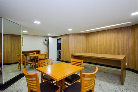 Apartamento à venda com 125m², 4 quartos e 2 vagas Apartamento à venda com 125m², 4 quartos e 2 vagasÁrea comum - Salão de festas