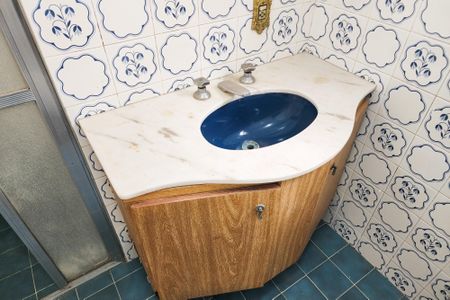 Casa à venda com 164m², 3 quartos e 2 vagasBanheiro Social