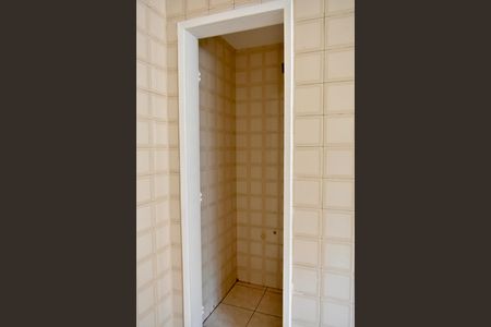 Apartamento para alugar com 80m², 2 quartos e 1 vaga Apartamento para alugar com 80m², 2 quartos e 1 vagaCozinha/ Área de Serviço