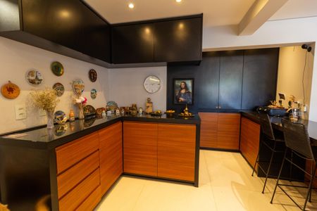 Apartamento à venda com 102m², 3 quartos e 2 vagasCozinha