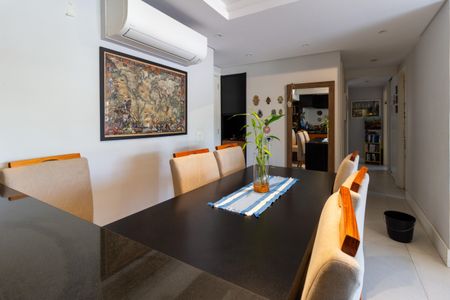 Apartamento à venda com 102m², 3 quartos e 2 vagasSala