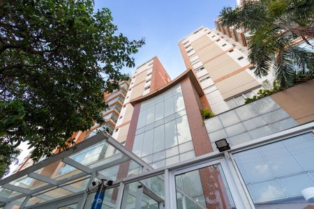 Apartamento à venda com 102m², 3 quartos e 2 vagasFachada e Portaria