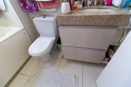 Apartamento à venda com 102m², 3 quartos e 2 vagasBanheiro da Suite 1