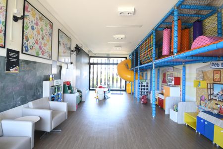 Casa de condomínio à venda com 360m², 3 quartos e 4 vagasBrinquedoteca