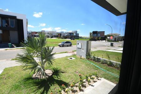 Casa de condomínio à venda com 360m², 3 quartos e 4 vagasEscritório - Vista