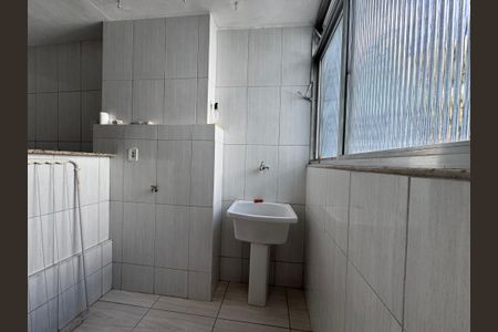 Apartamento à venda com 80m², 3 quartos e 1 vaga Apartamento à venda com 80m², 3 quartos e 1 vagaLavanderia
