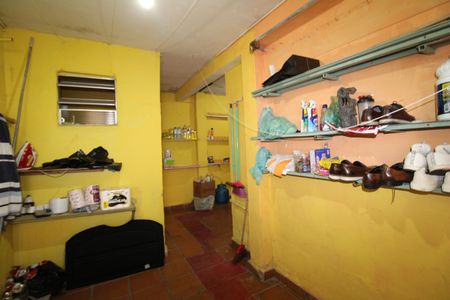 Casa à venda com 136m², 2 quartos e 1 vagaÁrea de Serviço