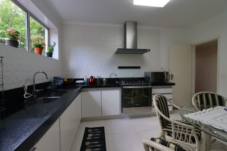 Apartamento à venda com 190m², 4 quartos e 2 vagasCozinha