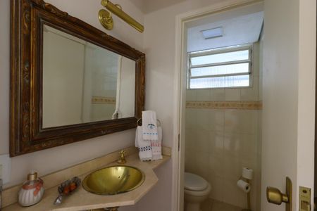 Apartamento à venda com 190m², 4 quartos e 2 vagasLavabo