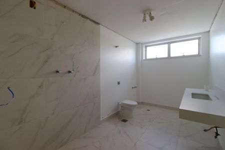 Apartamento à venda com 190m², 4 quartos e 2 vagasBanheiro Social