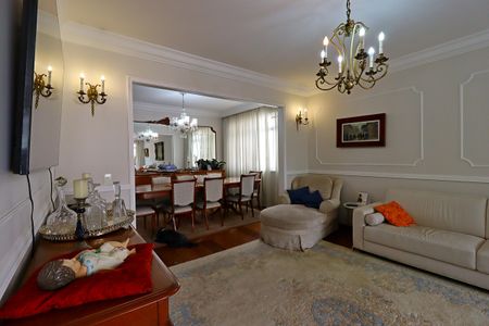 Apartamento à venda com 190m², 4 quartos e 2 vagasSala