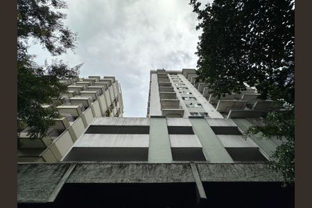 Apartamento à venda com 60m², 1 quarto e 1 vaga Apartamento à venda com 60m², 1 quarto e 1 vagaFachada