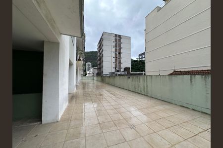Apartamento à venda com 60m², 1 quarto e 1 vaga Apartamento à venda com 60m², 1 quarto e 1 vagaÁrea comum - Playground