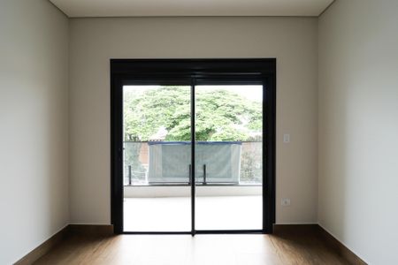 Casa à venda com 220m², 3 quartos e 4 vagas Casa à venda com 220m², 3 quartos e 4 vagasVaranda da Suíte 3