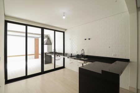 Casa à venda com 220m², 3 quartos e 4 vagas Casa à venda com 220m², 3 quartos e 4 vagasSala/Cozinha