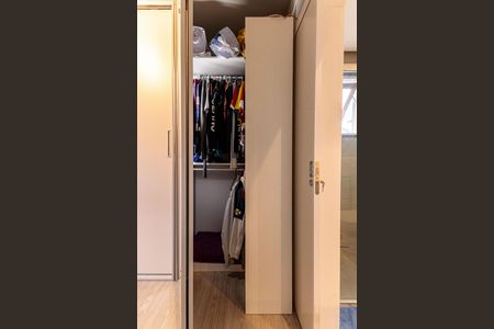 Apartamento à venda com 164m², 2 quartos e 1 vagaCloset da suíte