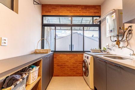 Apartamento à venda com 164m², 2 quartos e 1 vagaÁrea de Serviço