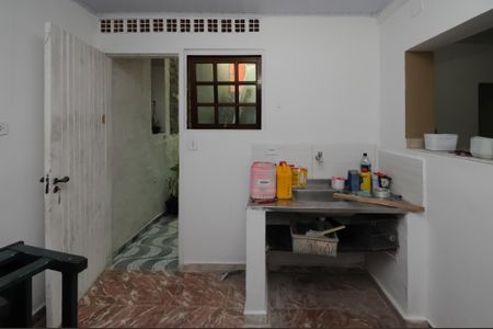 Casa à venda com 175m², 2 quartos e 2 vagas Casa à venda com 175m², 2 quartos e 2 vagasEdicula - cozinha