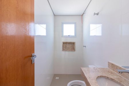 Apartamento à venda com 66m², 3 quartos e 1 vaga Apartamento à venda com 66m², 3 quartos e 1 vagaBanheiro 2