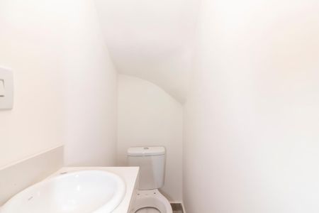 Apartamento à venda com 60m², 2 quartos e sem vaga Apartamento à venda com 60m², 2 quartos e sem vagaLavabo