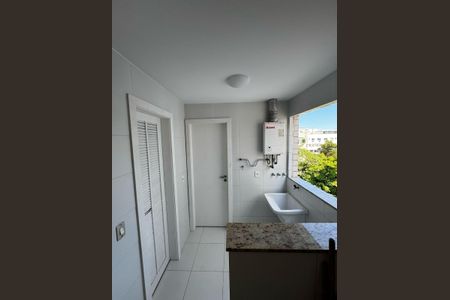 Apartamento à venda com 179m², 3 quartos e 3 vagasLavanderia