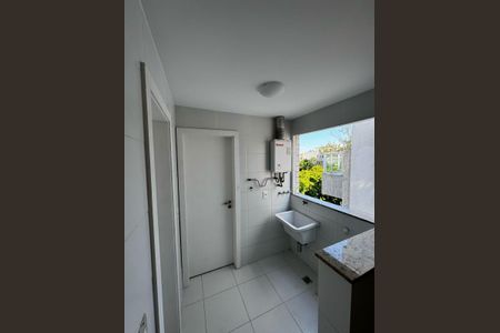 Apartamento à venda com 179m², 3 quartos e 3 vagasLavanderia