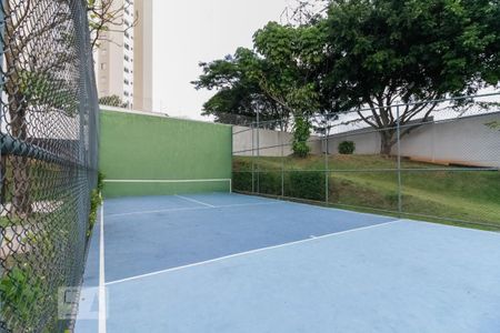 Apartamento à venda com 86m², 3 quartos e 2 vagas Apartamento à venda com 86m², 3 quartos e 2 vagasQuadra de tênis