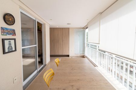 Apartamento à venda com 86m², 3 quartos e 2 vagas Apartamento à venda com 86m², 3 quartos e 2 vagasVaranda gourmet