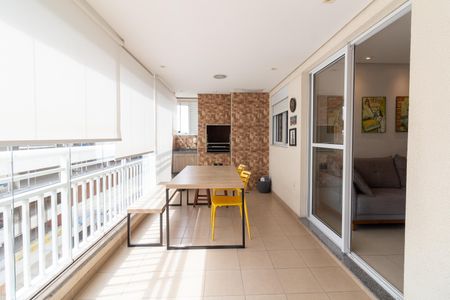 Apartamento à venda com 86m², 3 quartos e 2 vagas Apartamento à venda com 86m², 3 quartos e 2 vagasVaranda gourmet