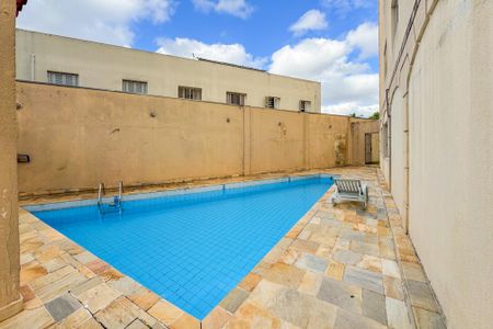 Apartamento à venda com 65m², 2 quartos e 1 vaga Apartamento à venda com 65m², 2 quartos e 1 vagaÁrea comum Piscina