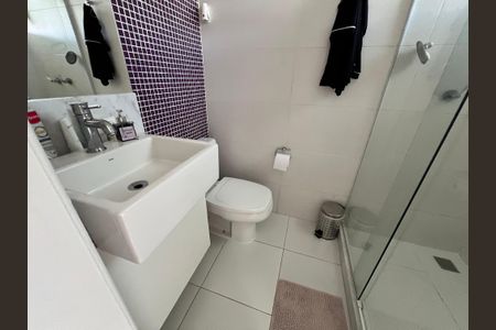 Casa de condomínio à venda com 173m², 7 quartos e 1 vaga Casa de condomínio à venda com 173m², 7 quartos e 1 vagaBanheiro Suíte 3