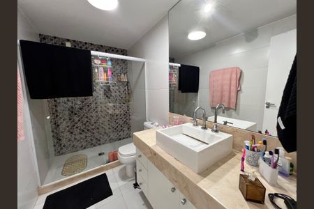 Casa de condomínio à venda com 173m², 7 quartos e 1 vaga Casa de condomínio à venda com 173m², 7 quartos e 1 vagaBanheiro Suíte 6