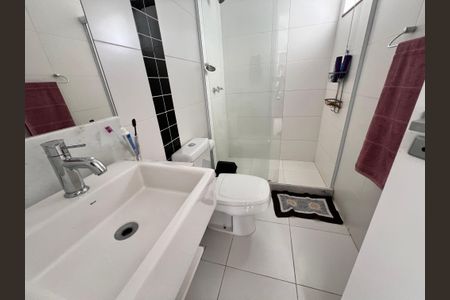 Casa de condomínio à venda com 173m², 7 quartos e 1 vaga Casa de condomínio à venda com 173m², 7 quartos e 1 vagaBanheiro Suíte 01