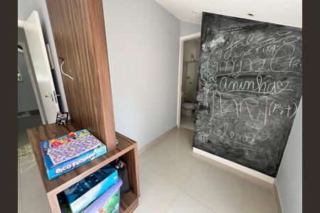 Casa de condomínio à venda com 173m², 7 quartos e 1 vaga Casa de condomínio à venda com 173m², 7 quartos e 1 vagaQuarto 01 Suite