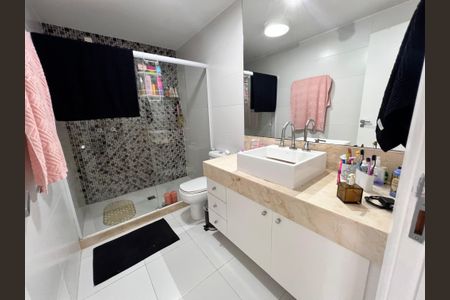 Casa de condomínio à venda com 173m², 7 quartos e 1 vaga Casa de condomínio à venda com 173m², 7 quartos e 1 vagaBanheiro Suíte 6