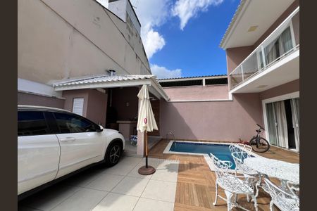 Casa de condomínio à venda com 173m², 7 quartos e 1 vaga Casa de condomínio à venda com 173m², 7 quartos e 1 vagaQuintal / Garagem / Área Gourmet / Piscina