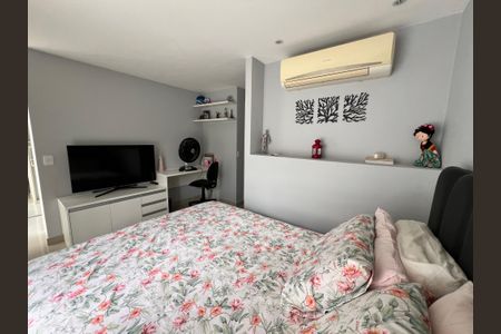 Casa de condomínio à venda com 173m², 7 quartos e 1 vaga Casa de condomínio à venda com 173m², 7 quartos e 1 vagaQuarto 6 Suíte