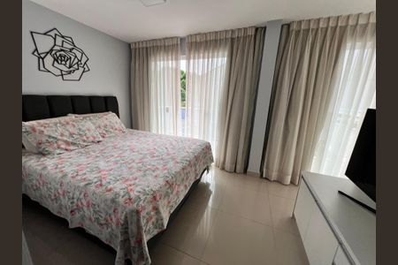 Casa de condomínio à venda com 173m², 7 quartos e 1 vaga Casa de condomínio à venda com 173m², 7 quartos e 1 vagaQuarto 6 Suíte