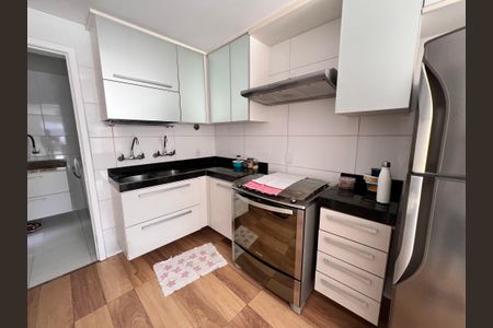 Casa de condomínio à venda com 173m², 7 quartos e 1 vaga Casa de condomínio à venda com 173m², 7 quartos e 1 vagaCozinha