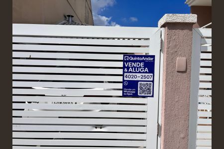 Casa de condomínio à venda com 173m², 7 quartos e 1 vaga Casa de condomínio à venda com 173m², 7 quartos e 1 vagaPlaca