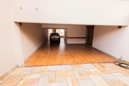 Casa à venda com 563m², 4 quartos e 5 vagasGaragem