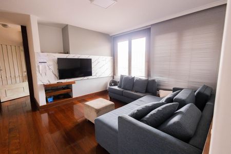 Casa à venda com 563m², 4 quartos e 5 vagasSala 4