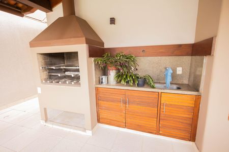 Casa à venda com 563m², 4 quartos e 5 vagasÁrea comum - Churrasqueira