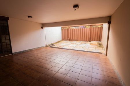 Casa à venda com 563m², 4 quartos e 5 vagasGaragem