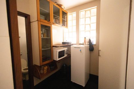 Casa à venda com 563m², 4 quartos e 5 vagasQuarto de Serviço