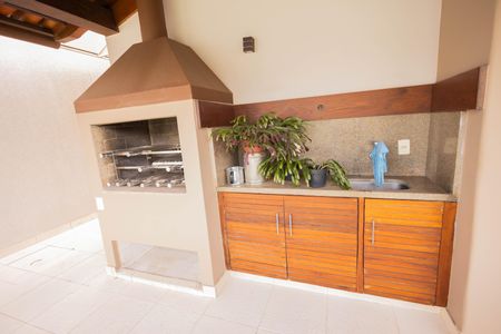 Casa à venda com 563m², 4 quartos e 5 vagasÁrea comum - Churrasqueira