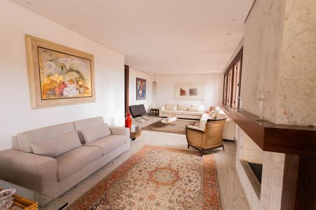 Casa à venda com 563m², 4 quartos e 5 vagasSala 2