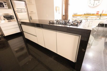 Casa à venda com 563m², 4 quartos e 5 vagasCozinha