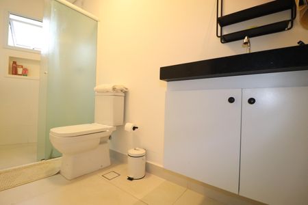 Apartamento à venda com 105m², 2 quartos e 2 vagasBanheiro da Suíte